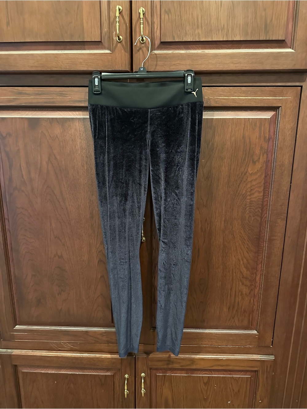 Puma velvet/velour leggings sz M
